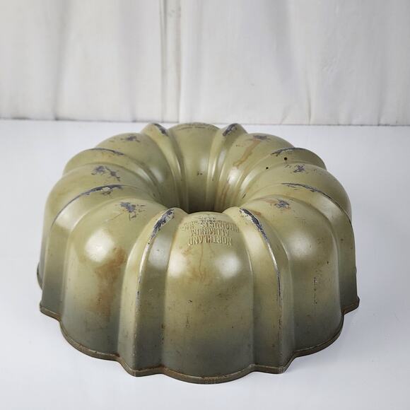 Vintage Northland Aluminum Minnesota USA Cooking Form Cast Iron Bundt Cake Pan - Picture 2 of 6